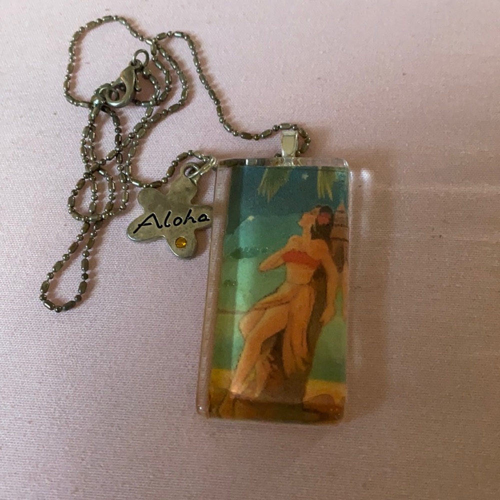 Vintage hula girl necklace